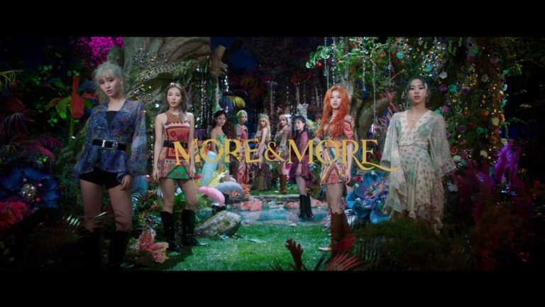 twice More & More mode Etro